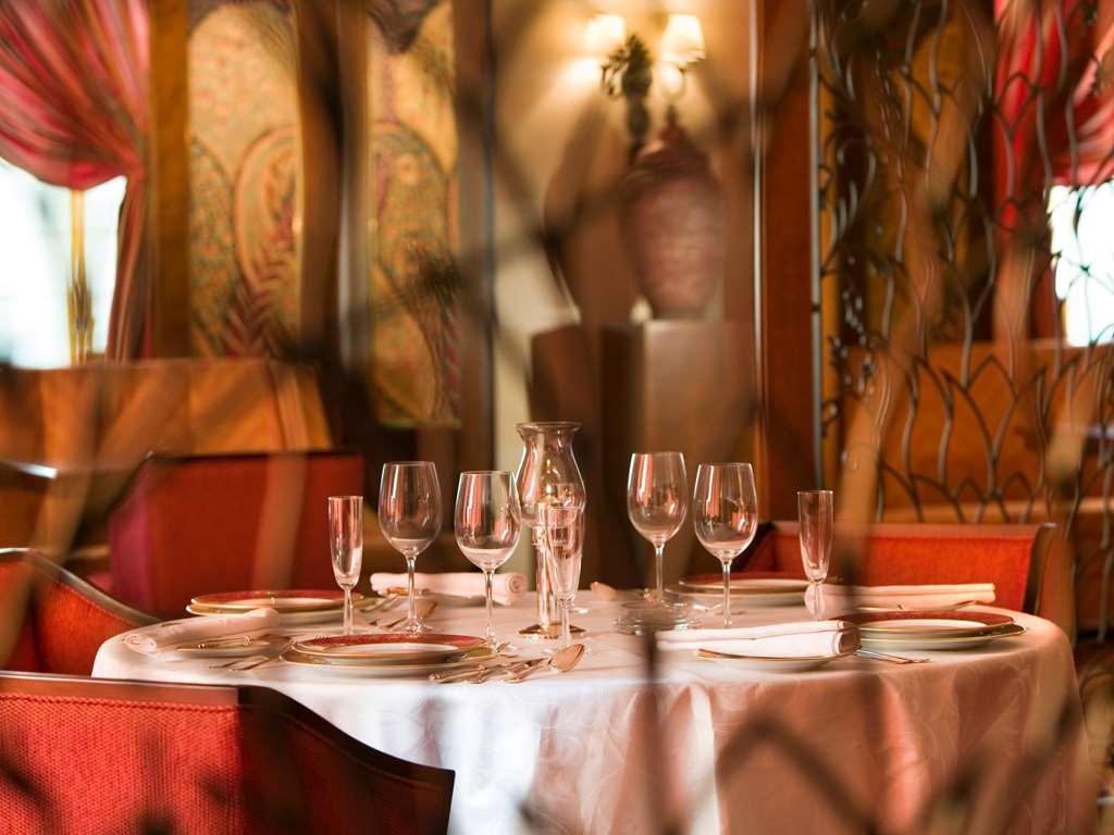 Royal Hotel Oran - Mgallery By Sofitel Ресторан фото